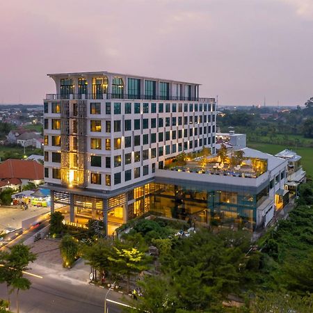 Hotel Eastern Bojonegoro Exterior foto